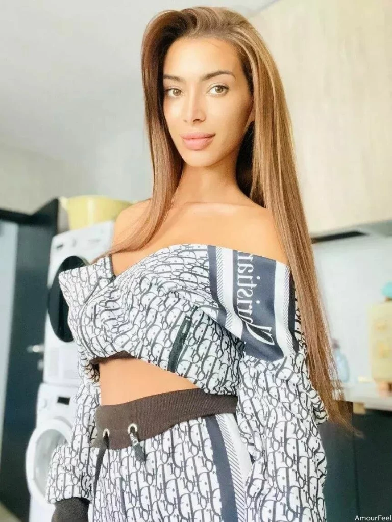 Lyudmila Profile image 5