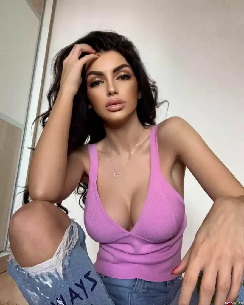 Maja Profile image 2