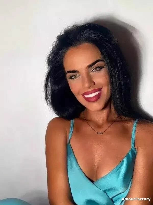 Anja Profile image 5