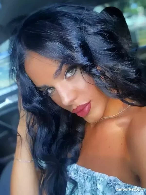 Anja Profile image 3