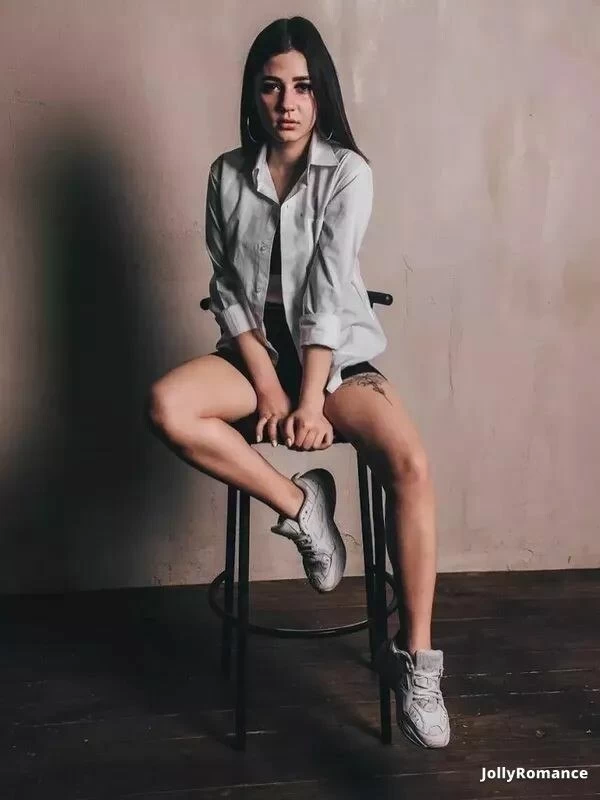 Alla Profile image 4