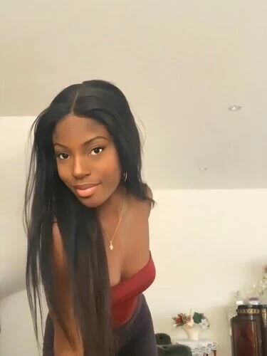 Melany Profile image 2