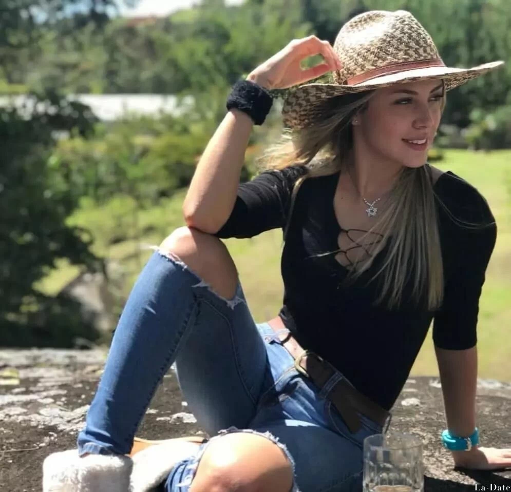 Milena Profile image 5