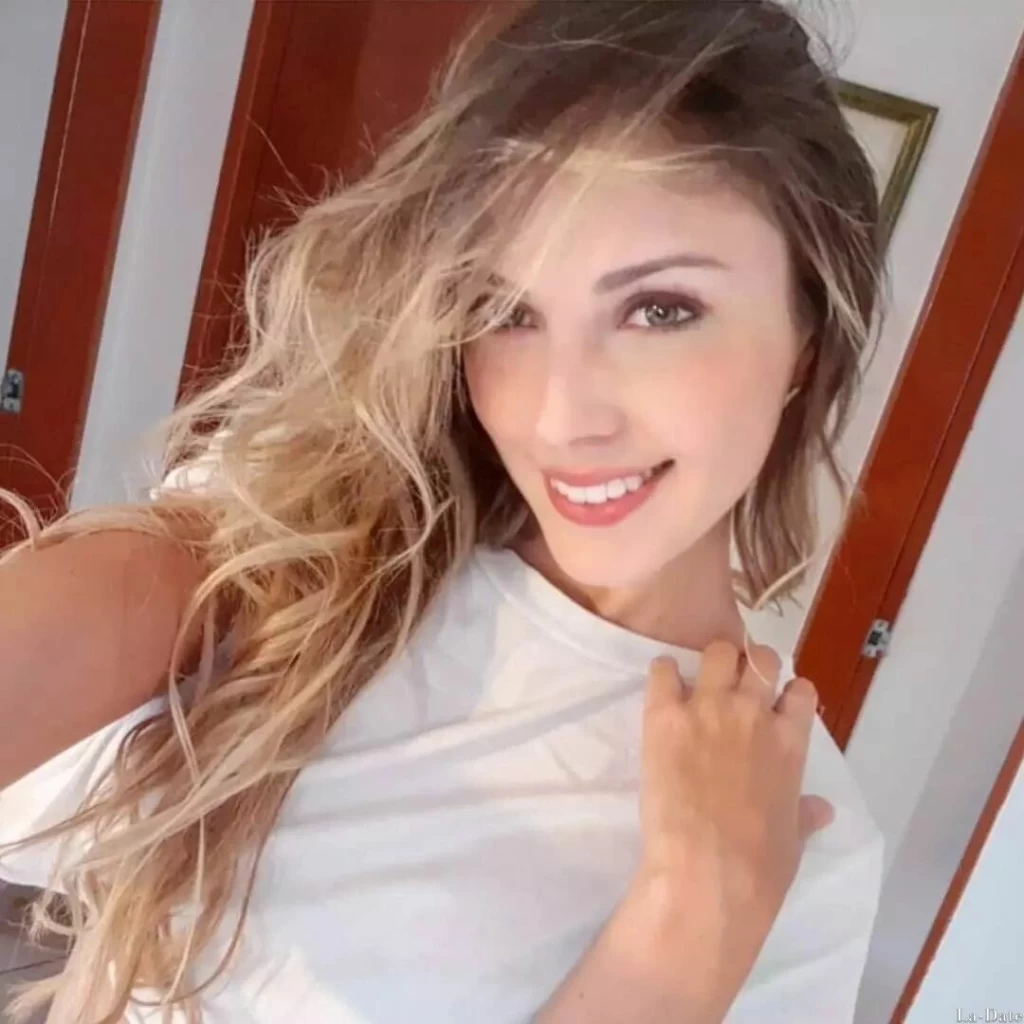 Milena Profile image 3