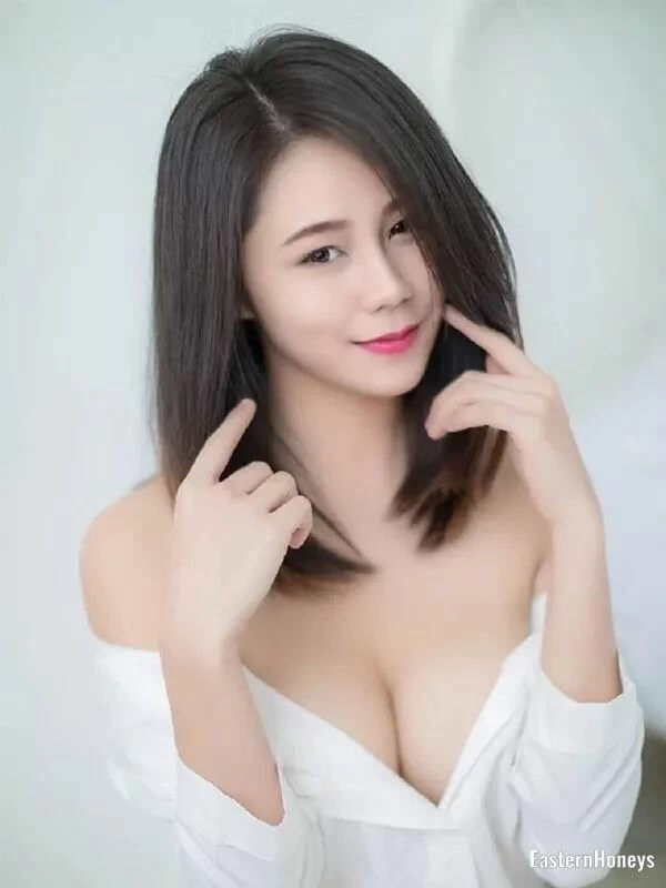 Sasithorn Profile image 4