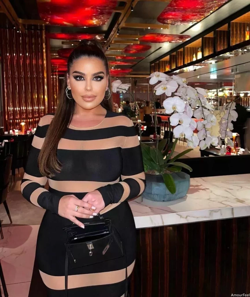 Silvia Iulia Profile image 5