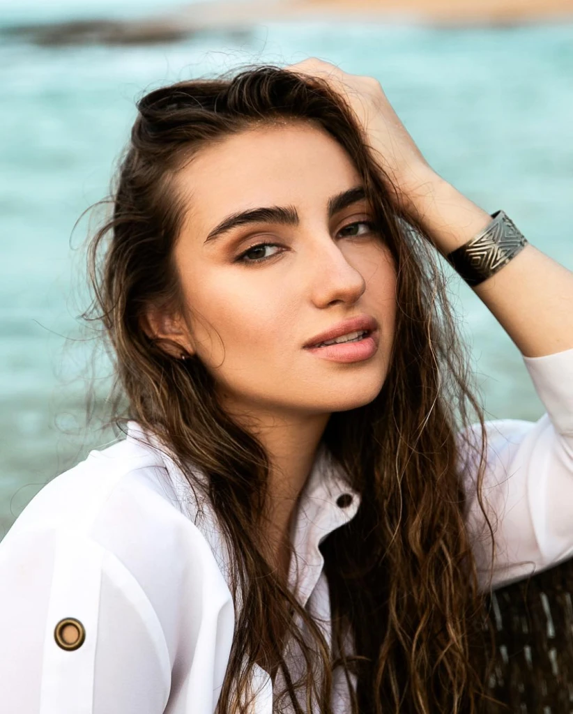 Eliza Profile image 1