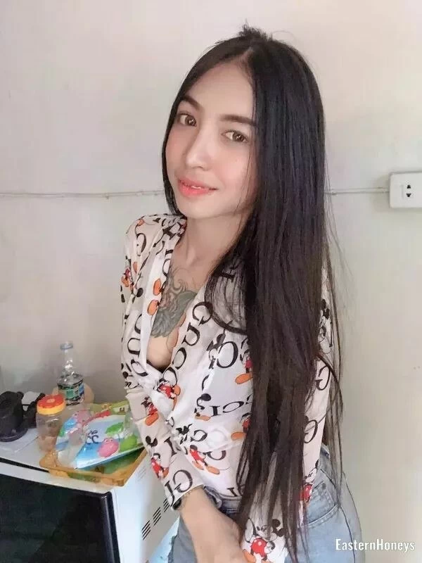 Julairat Profile image 1