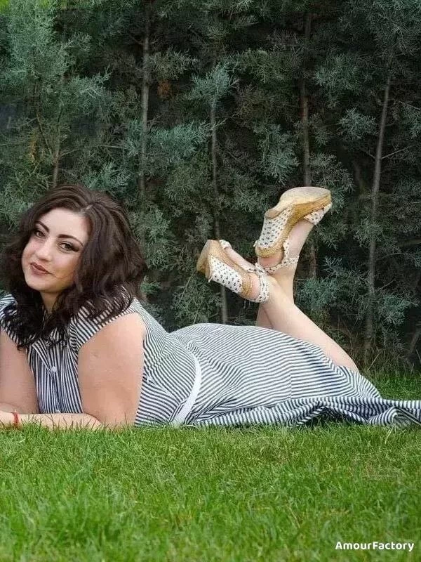 Olga Profile image 1