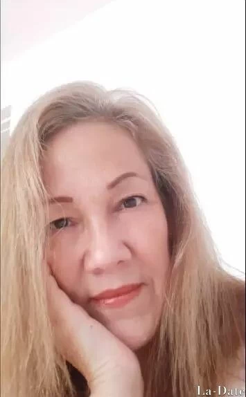 Emma Profile image 5